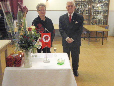 Ordförande Bertel Sundman och sekreteraren Maj Granroth